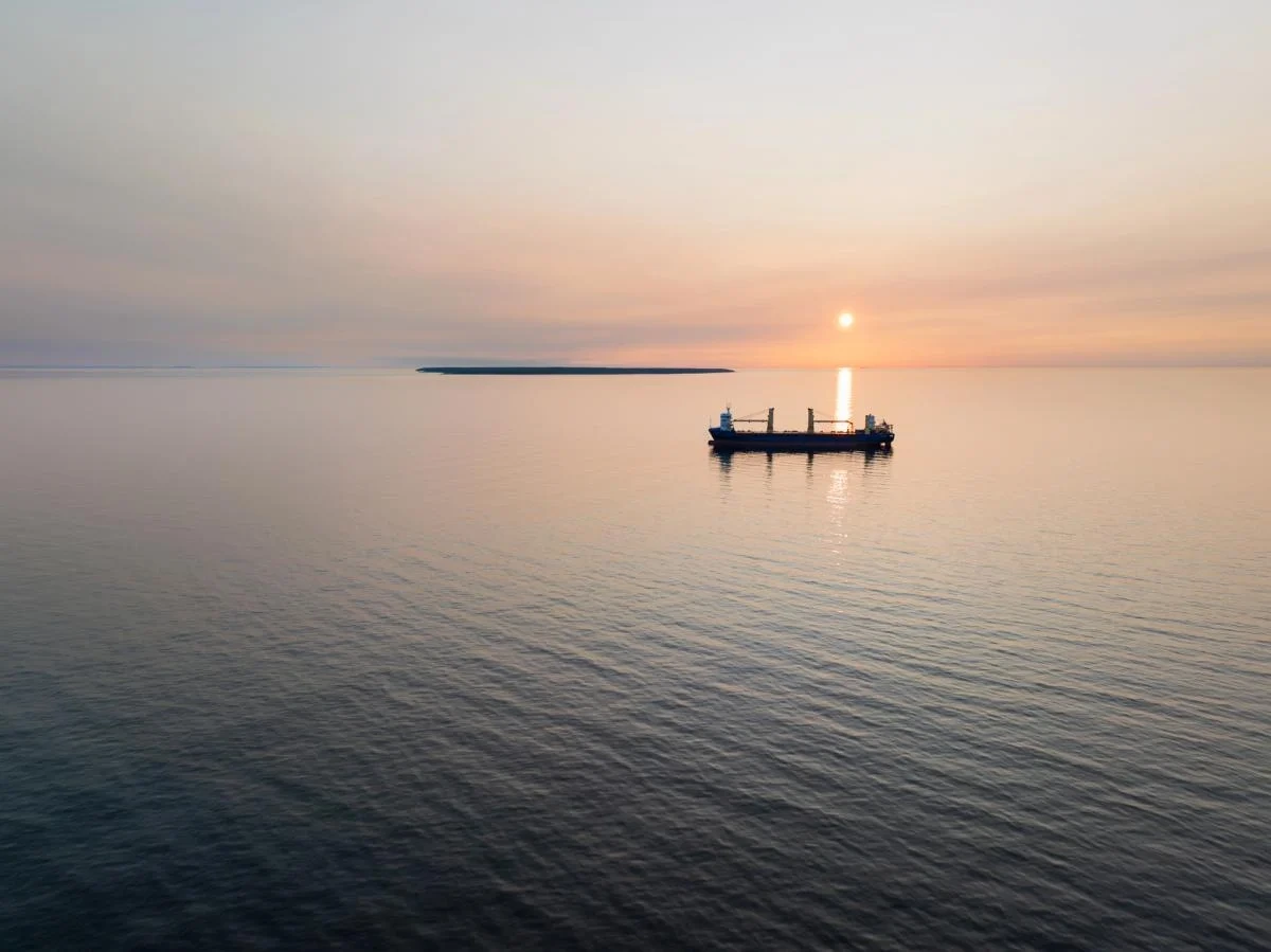 Росія організовує збройну охорону для захисту "тіньового флоту", – Bloomberg